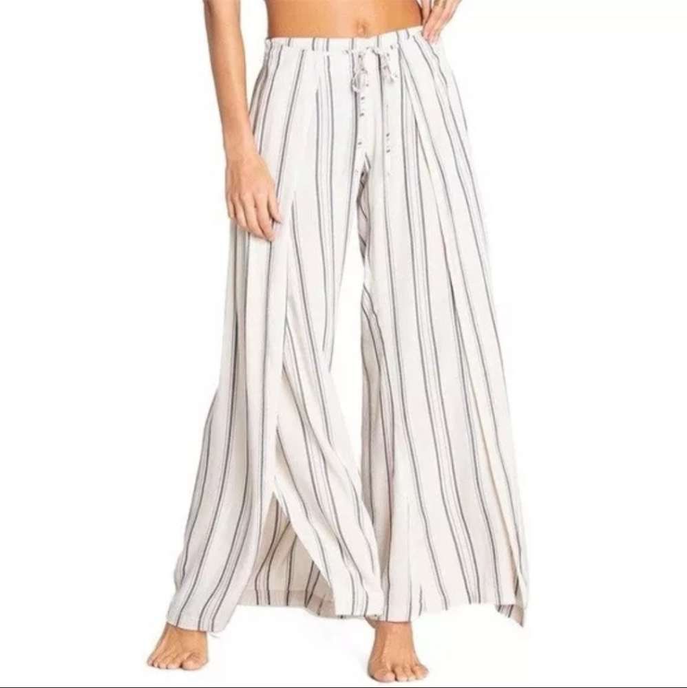Billabong printed beach pants. Size M (S).